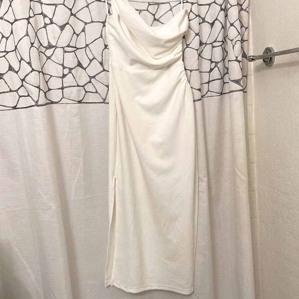Saints + Secrets One-Shoulder Midi Dress w/Slit Size:LARGE